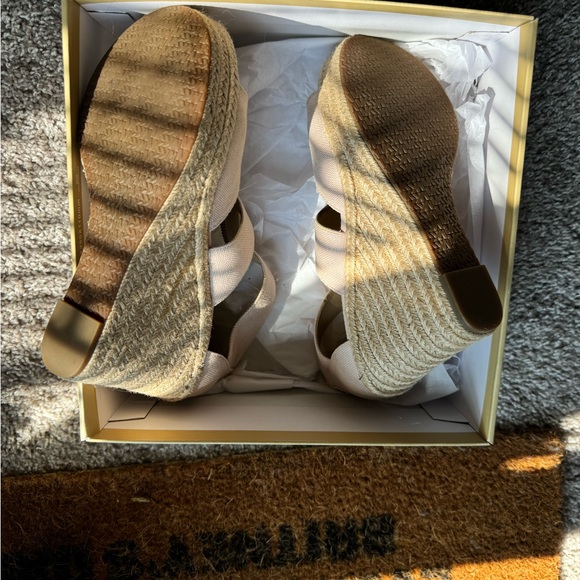 Michael Kors Wedges - Picture 2 of 3